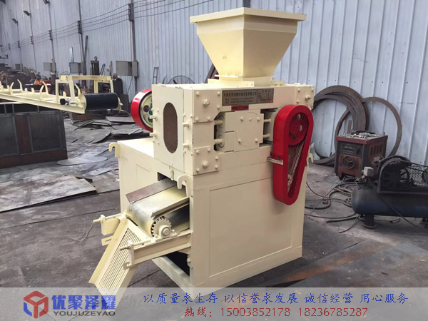 小型壓球機(jī)